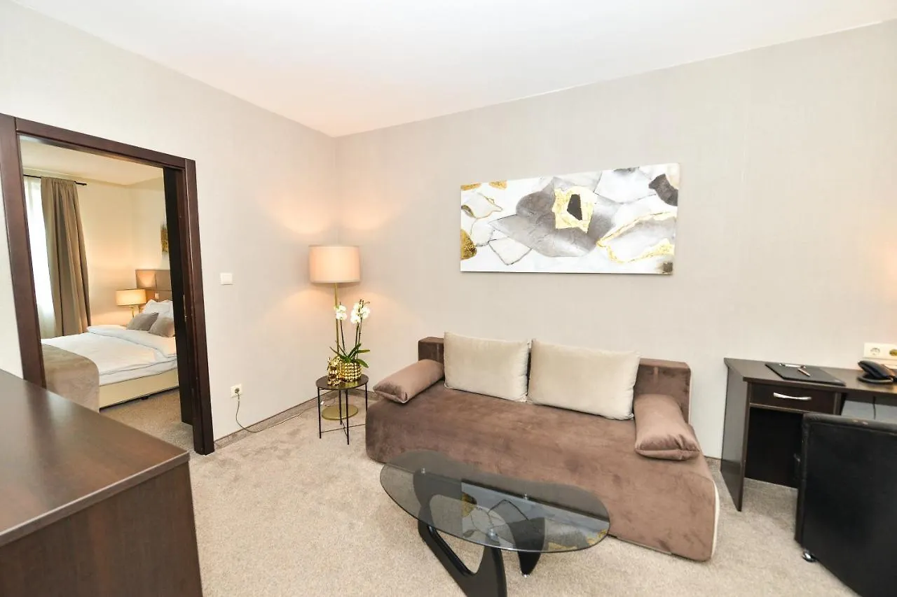 Art Plaza Hotel Sofia 4*,