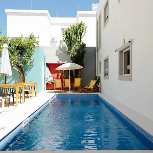 Ptm Downtown Hostel&suites Albergue