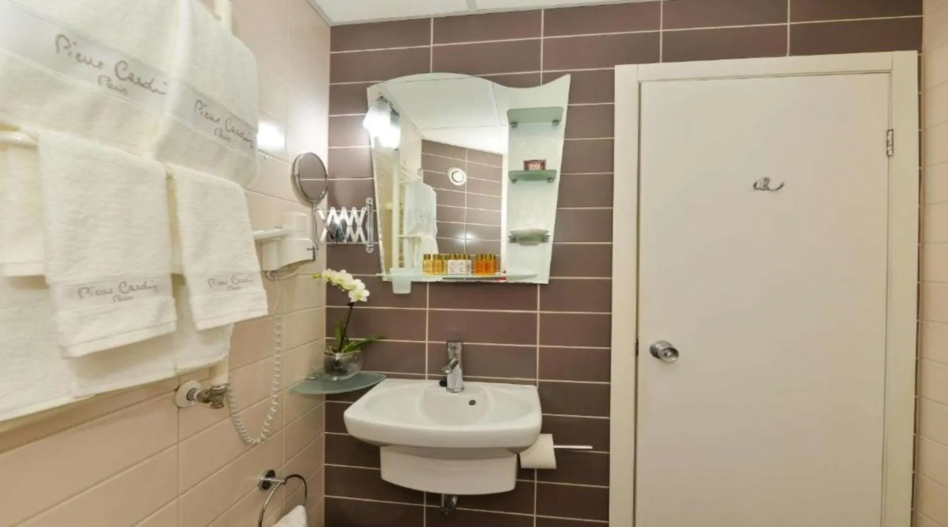 Art Plaza Hotel Σόφια 4*,  Βουλγαρία