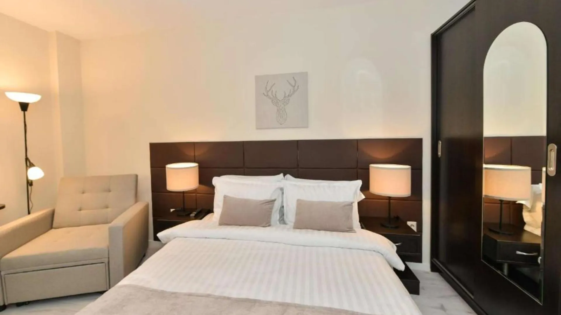 Art Plaza Hotel Σόφια 4*,
